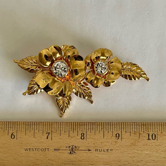 Vintage Large Joan Rivers Gold Plate and Swarovski Crystal Floral Brooch NOS - Picture 2 of 5